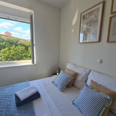 Apartamento New Modern-park View-5 Minutes From Diocletian's Palace *