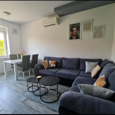 아파트 New Modern-park View-5 Minutes From Diocletian's Palace 스플리트