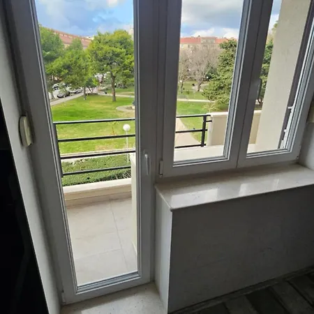 New Modern-park View-5 Minutes From Diocletian's Palace 아파트 *