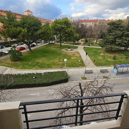 New Modern-park View-5 Minutes From Diocletian's Palace Lägenhet *